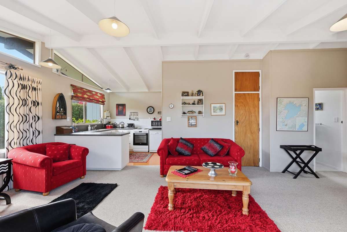 22 Angela Place_5