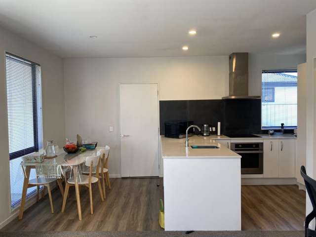 3/7 Yale Street 10222_3
