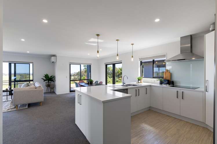 67 Albert Road Tokomaru_14