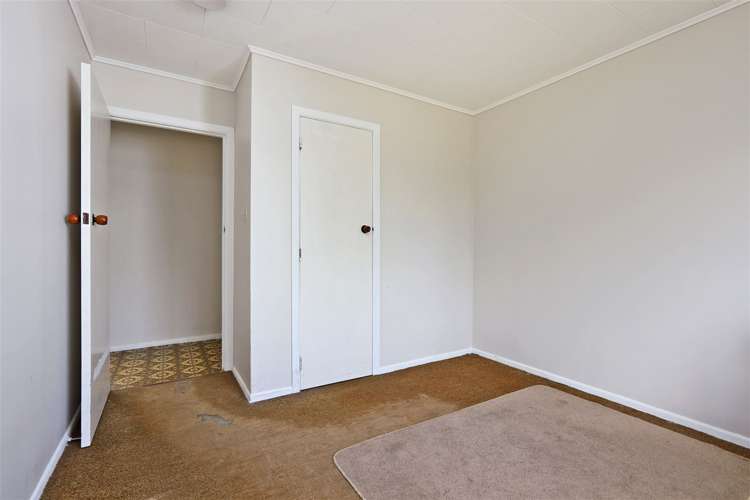 9 Stonehaven Street Flaxmere_15