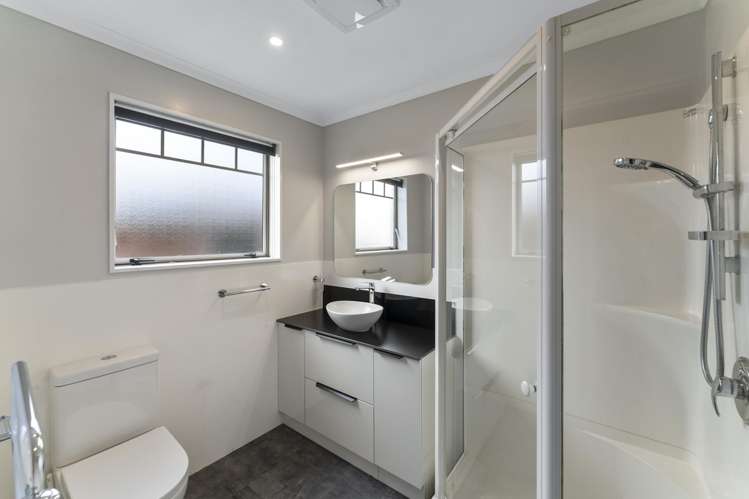 8 Heritage Crescent Richmond_10