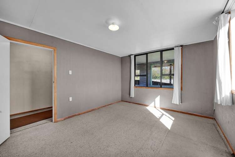19 Portland Quay Patea_9