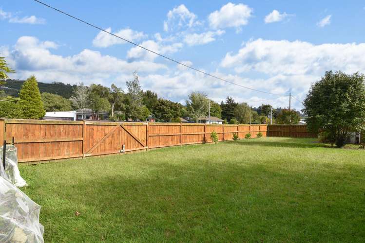 2B Darroch Street Fairy Springs_6