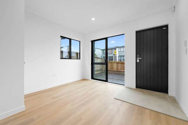 5 Ridgehill Rise Flat Bush_4