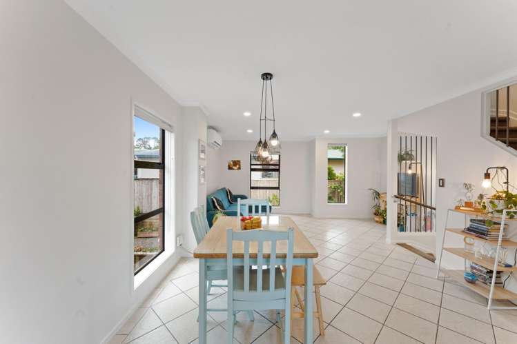 7 Barnea Circle Glen Eden_4