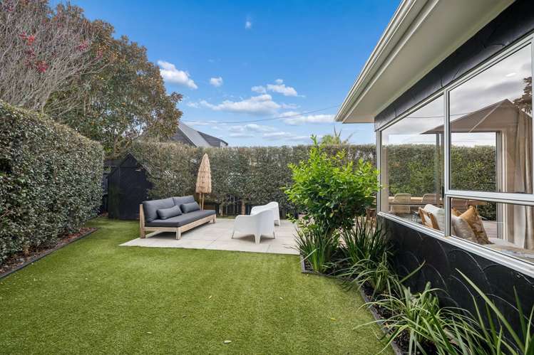 2/7 Hanlon Crescent Devonport_14
