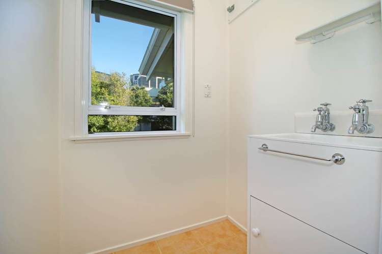 6/10 Blomfield Spa Takapuna_4