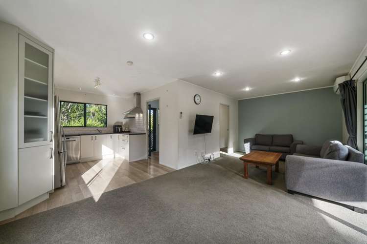 1/15 Beverly Place New Lynn_8