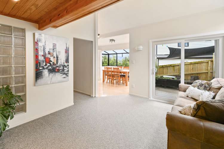 38 Eugenia Rise Totara Heights_19