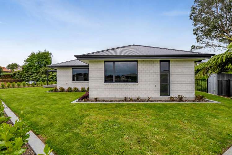 8 Ponga Place Highlands Park_26