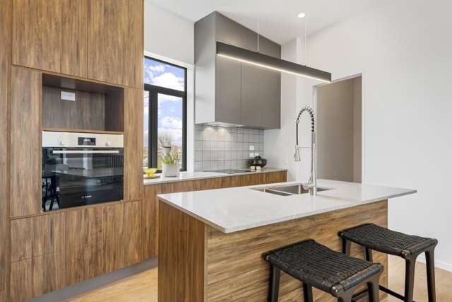 83 Bearing Parade Long Bay_2