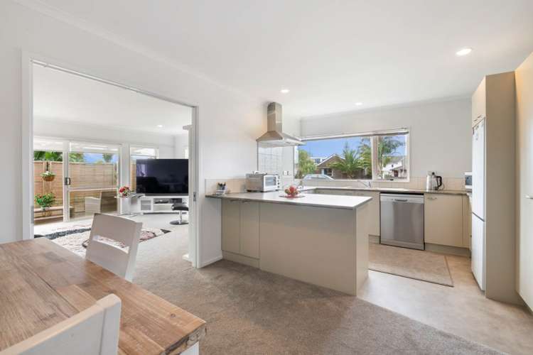 1/14 Milton Road Orewa_6