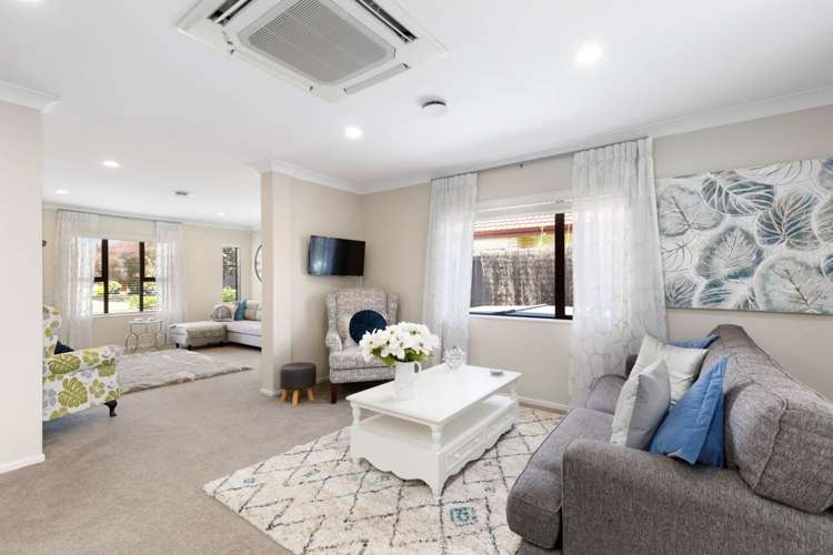 25 Turnberry Drive Wattle Downs_9