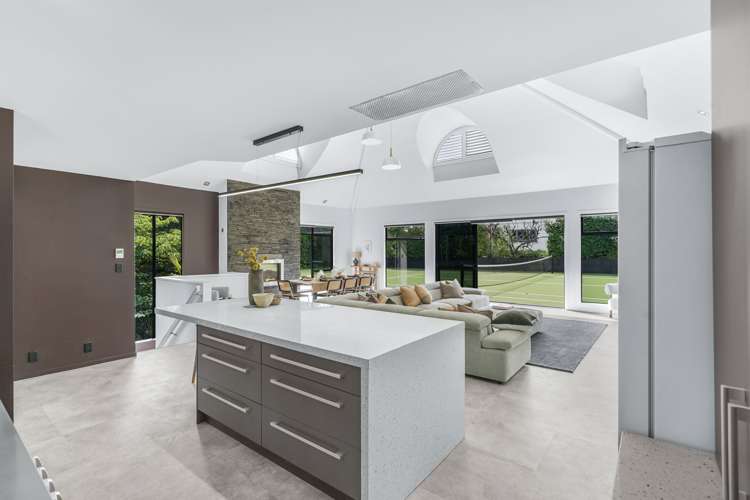 939 River Road Queenwood_12