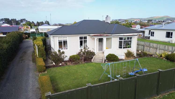 141 Havelock Street Riverton_14