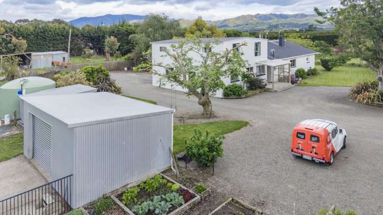 677 Woodstock Road Burnt Hill_34