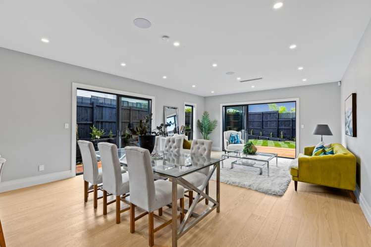 41 Surf View Crescent Red Beach_17