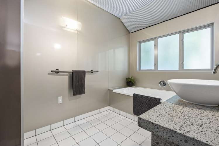 18 St James Drive Huntington_13