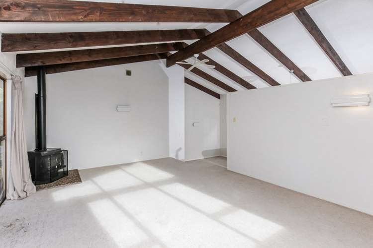 29 Puketitiro Street Glen Eden_8