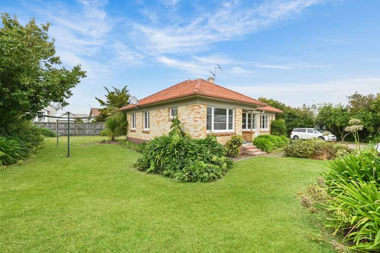 544 Grey Street Hamilton East_15