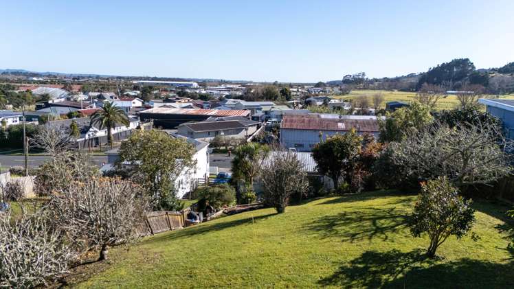 13 Awaroa Road Helensville_30