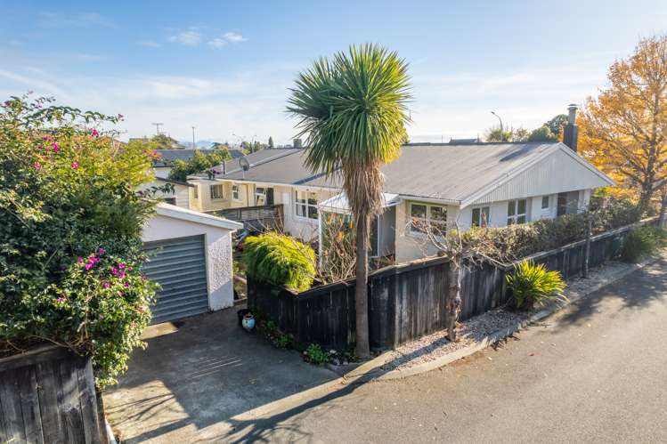 2/12 Cambria Street The Wood_4