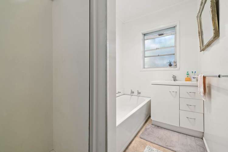 2/26 Cotter Avenue Remuera_7