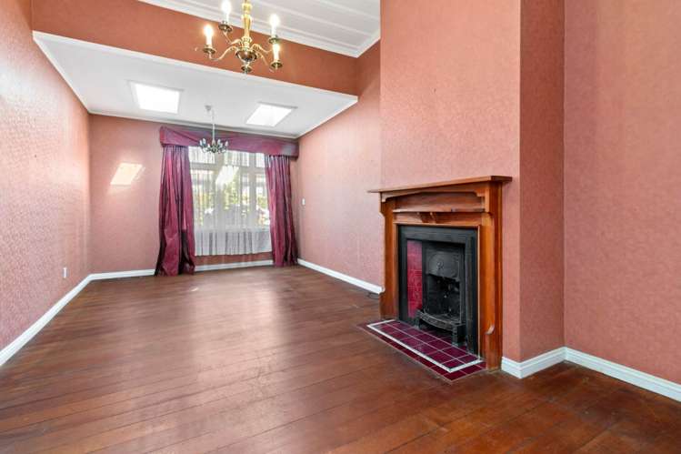 55 Mount St John Avenue Epsom_12