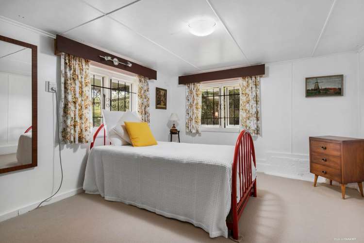 40 Highland Avenue Titirangi_12