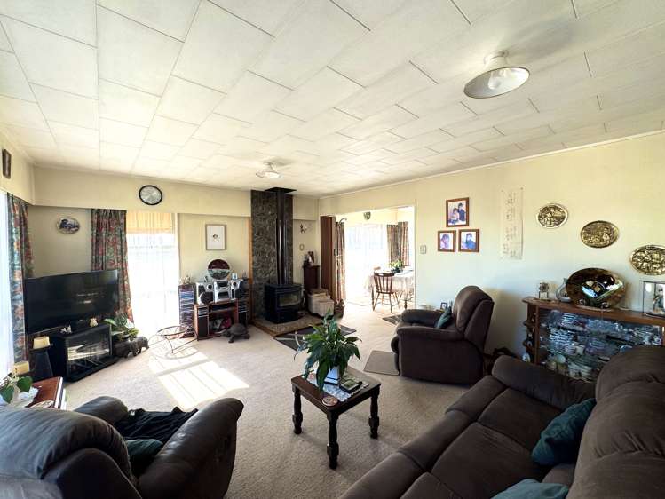 4 Cobham Crescent Waipukurau and Surrounds_4