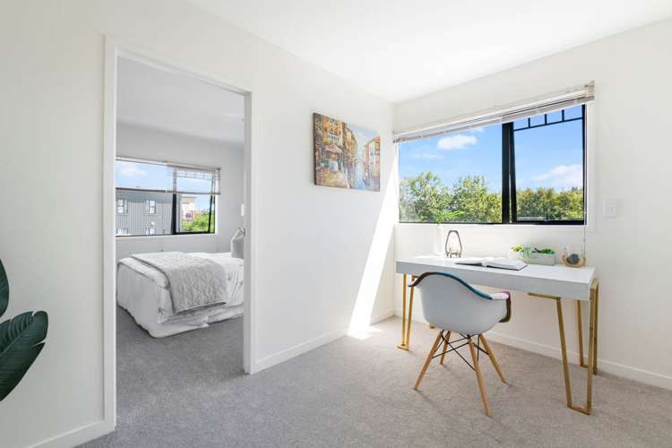 17c Fraser Road Narrow Neck_14