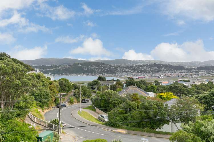 3 Bowes Crescent Strathmore Park_10