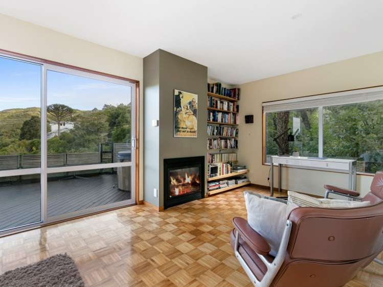 15 Broomhill Road Highbury_17