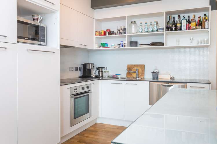 1410/30 Beach Road Auckland Central_6