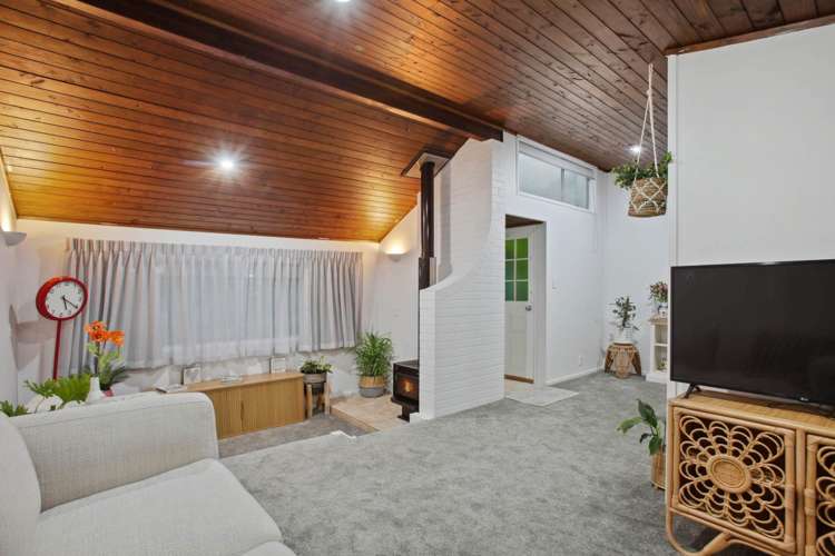 2/21 Howard Road Northcote_8