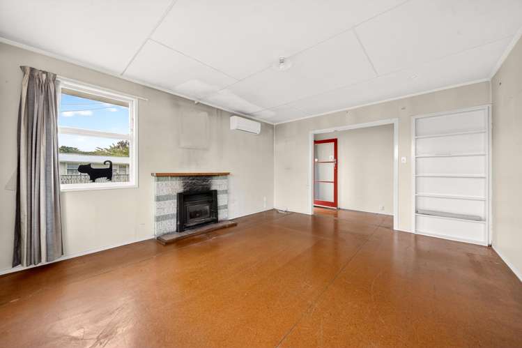 4 Hardie Grove Featherston_1