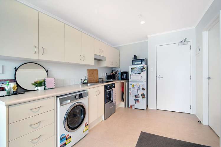 14E/30 Westward Ho Glen Eden_6