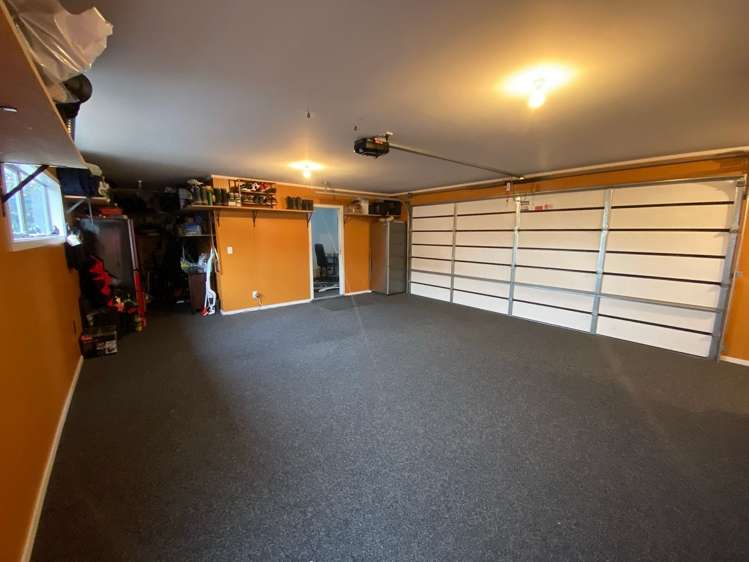 6 Chestnut Close Kelvin Grove_17