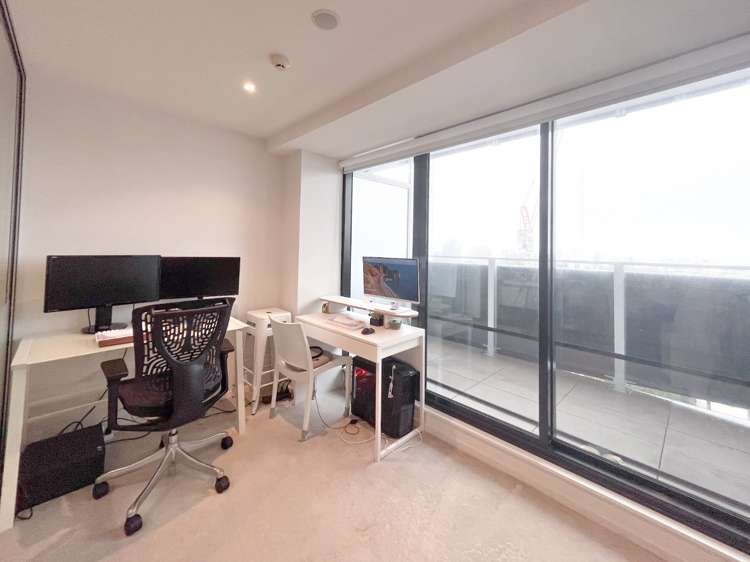 2004/8 Airedale Street 10015_1