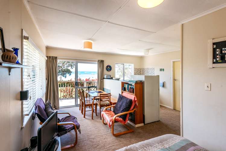 14 Beach Parade Oneroa_13