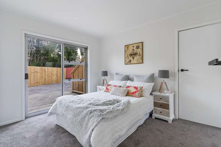 11 Queen Mary Avenue New Lynn_26