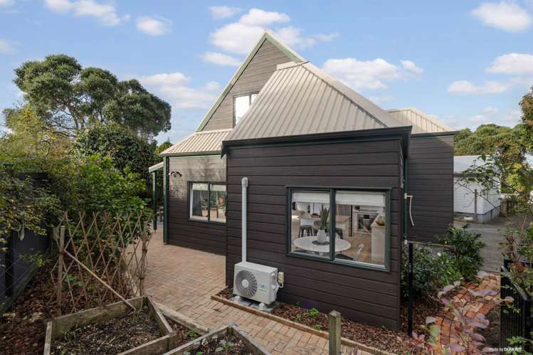 8 Higgs Road Mt Wellington_20