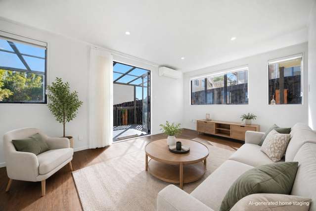 Modern Family Comfort + The Perfect Backyard!