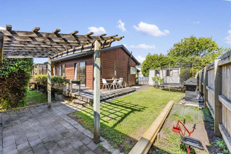 22 Albatross Road Red Beach_16