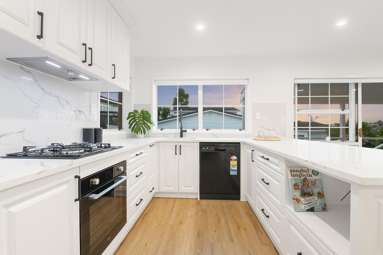 2/23 Heathcote Road_3