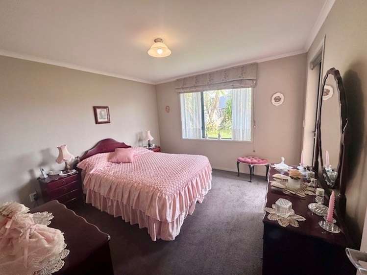 71 Warburton Crescent 11385_4