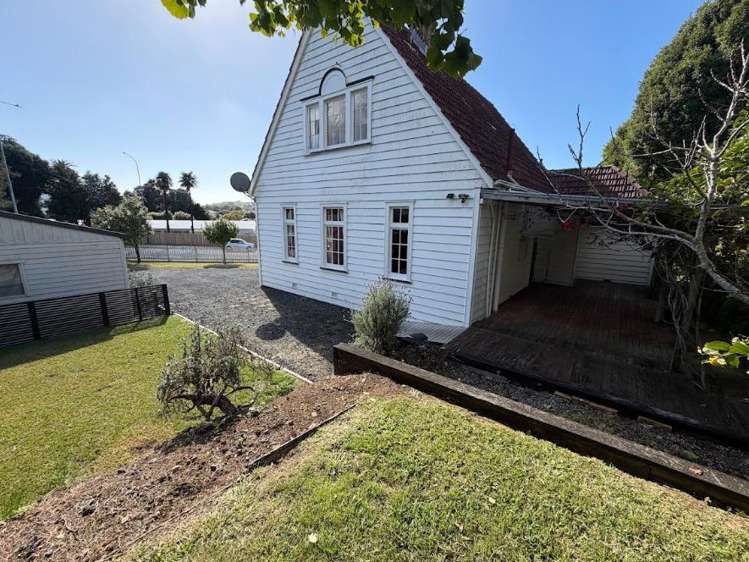 198 Greenlane West Road 1677_16