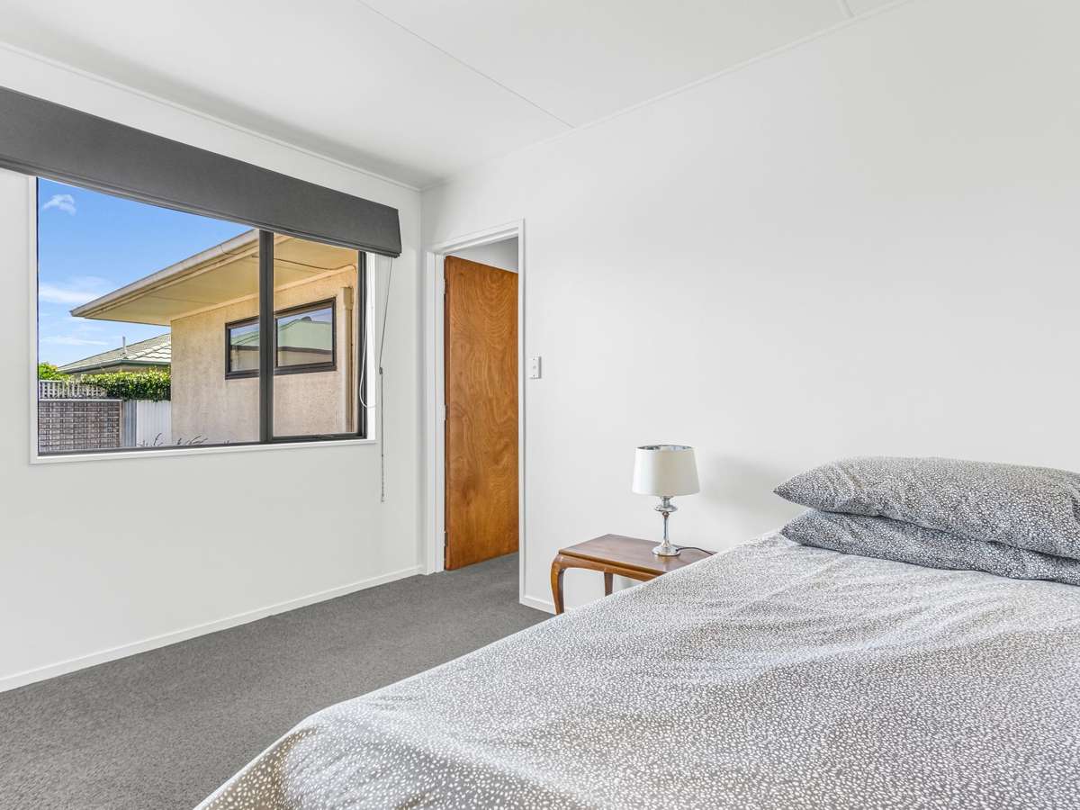 2/610 Queen Street West_5