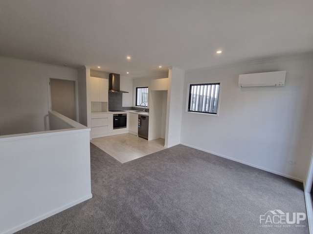 7 David Carnegie Road Hobsonville_3