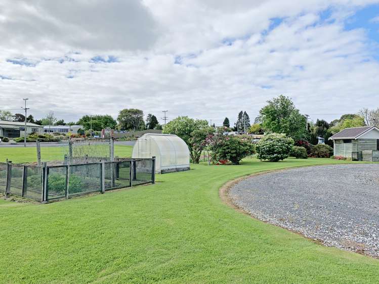 8 Burns Street Owaka_14